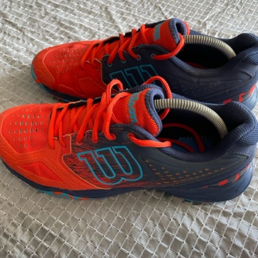 Wilson new sneakers size 10 without insoles